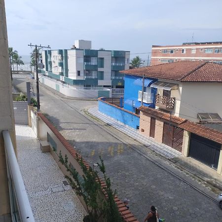 Ap 50 Metros Do Mar Apartment Mongagua Bagian luar foto